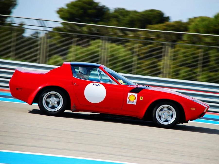  Ferrari 365 GTS/4 NART Spyder Competizione 1972 года  (фото 4 из 16)